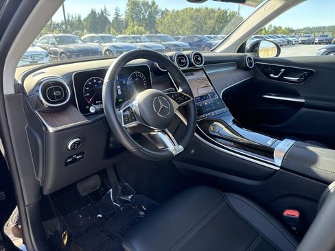 Certified 2025 Mercedes-Benz GLC 350e 4MATIC image 9