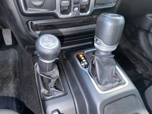 Used 2020 Jeep Wrangler Unlimited Sport S image 43