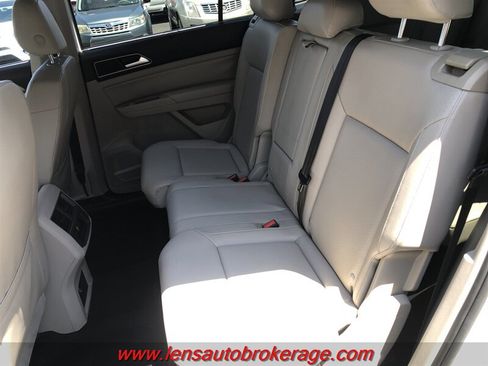 Used 2018 Volkswagen Atlas SE AWD/4WD image 17