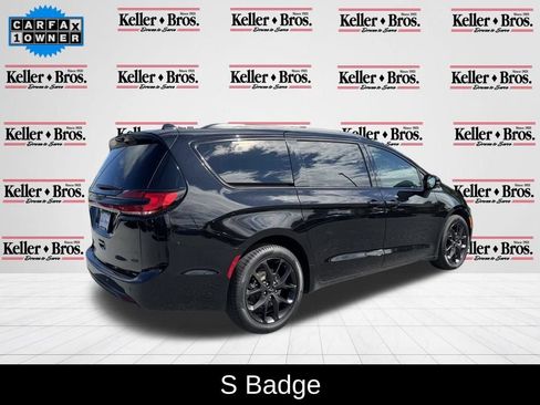 Certified 2024 Chrysler Pacifica Touring-L w/ S Appearance Package AWD/4WD image 7