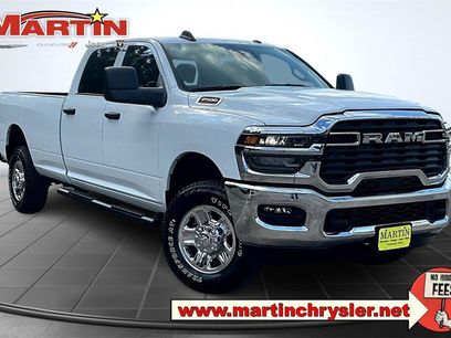 New 2026 RAM 2500 Tradesman w/ Chrome Appearance Group