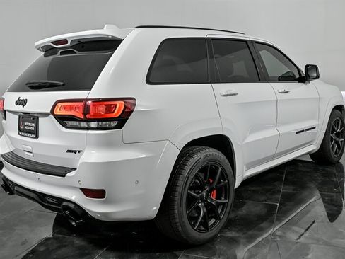 Used 2019 Jeep Grand Cherokee SRT AWD/4WD image 9