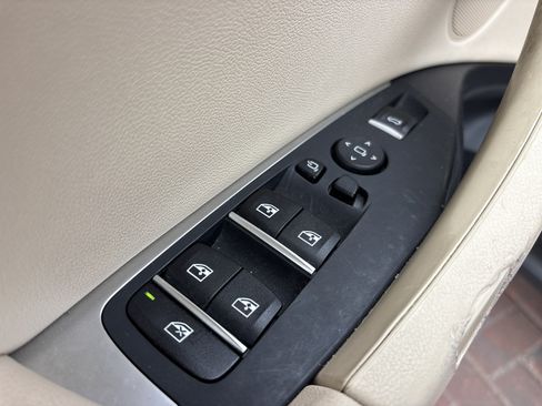 Used 2019 BMW X3 xDrive30i w/ Driving Assistance Package AWD/4WD image 15