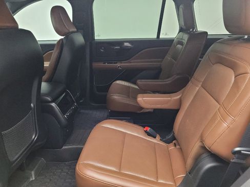 Used 2022 Lincoln Aviator Reserve w/ Elements Package Plus AWD/4WD image 18