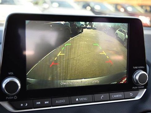 New 2025 Nissan Sentra SV image 13