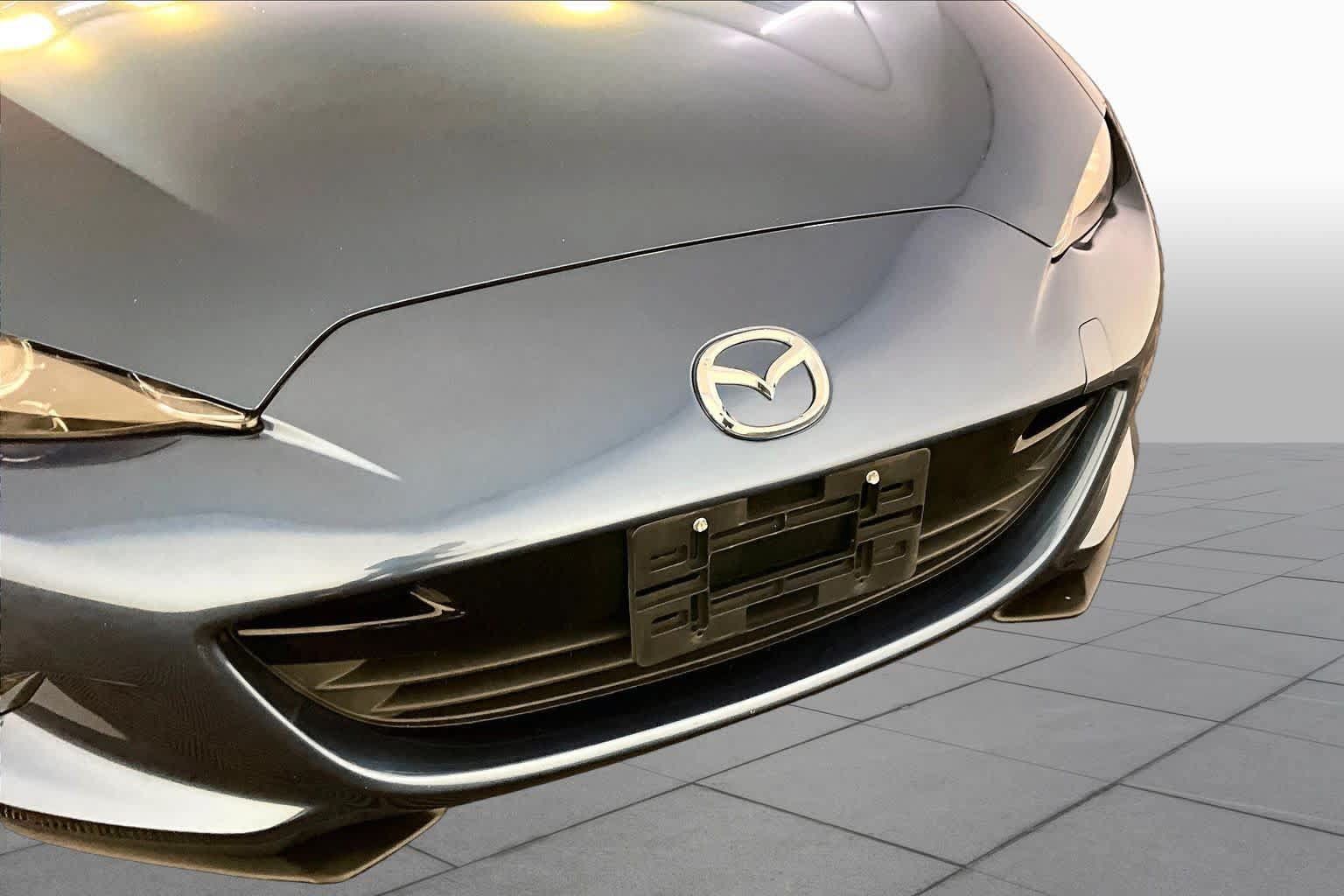 Used 2019 MAZDA MX-5 Miata RF Grand Touring RWD image 30