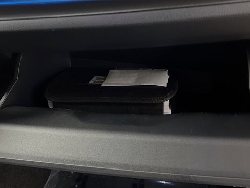 Used 2026 Toyota Prius Plug-In Hybrid image 35