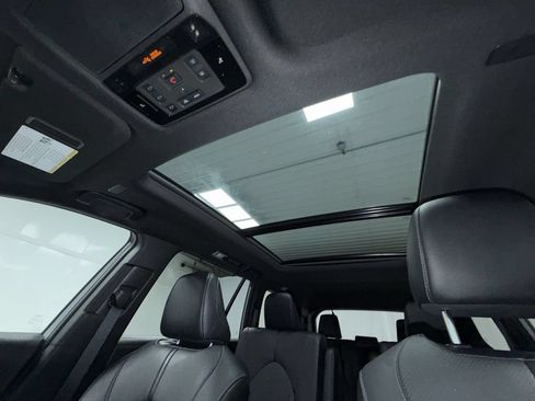 Certified 2025 Toyota Grand Highlander AWD Hybrid image 26