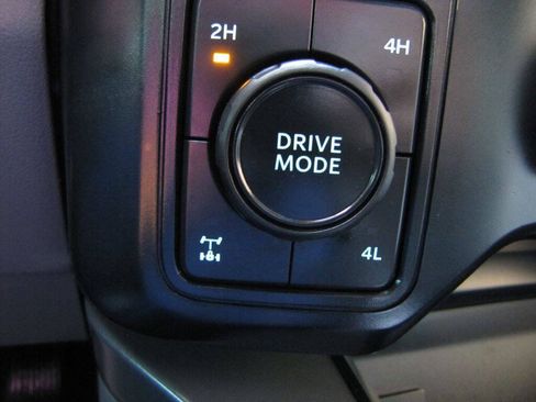 Used 2024 Ford F250 XLT w/ FX4 Off-Road Package AWD/4WD image 45