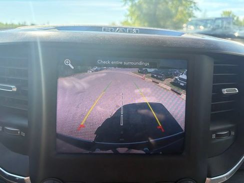 Used 2021 RAM 1500 Laramie AWD/4WD image 18