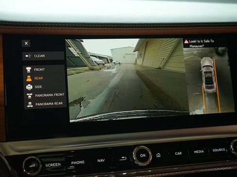 Used 2021 Bentley Flying Spur W12 w/ First Edition Specification AWD/4WD image 12