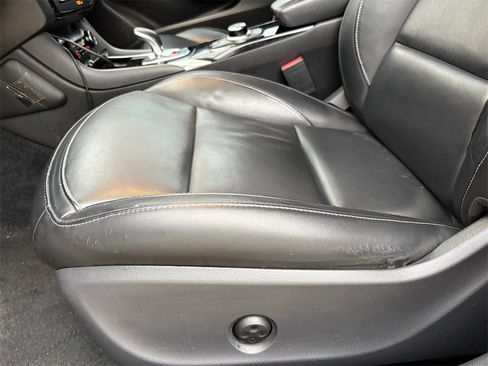 Used 2018 INFINITI QX30 Premium w/ Cargo Package image 12