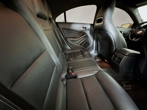 Used 2016 Mercedes-Benz CLA 250 image 25