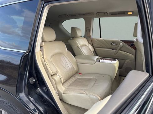 Used 2016 INFINITI QX80 4WD w/ Deluxe Technology Package image 29