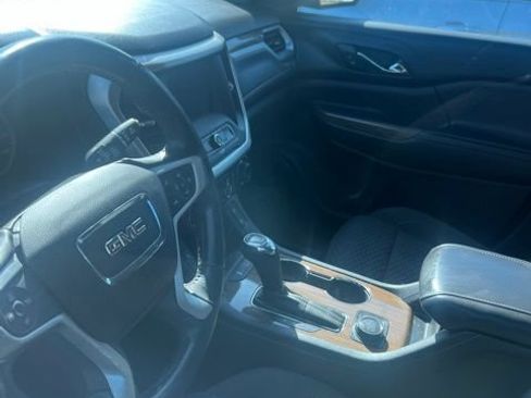 Used 2017 GMC Acadia SLE w/ Driver Alert Package I AWD/4WD image 7