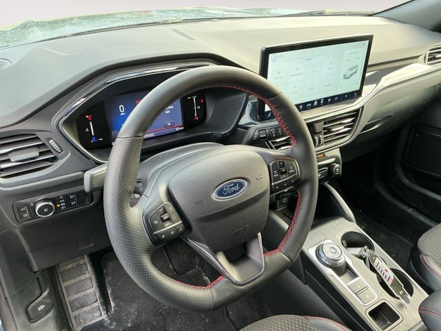 Certified 2025 Ford Escape ST-Line Select w/ Tech Pack #1 AWD/4WD image 10