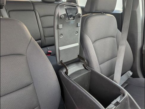 Used 2023 Chevrolet Malibu LT image 20