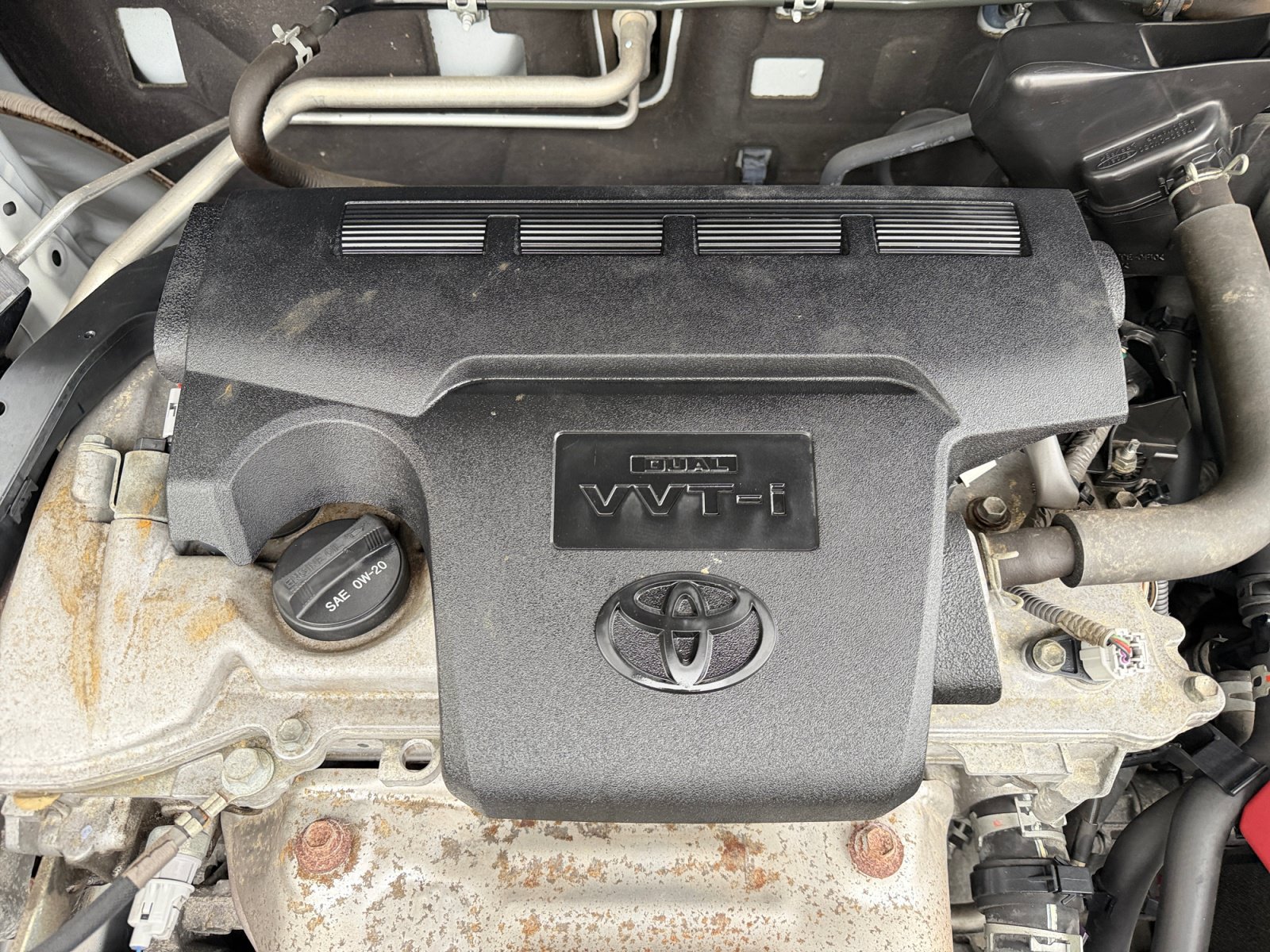 Used 2018 Toyota RAV4 LE w/ All Weather Liner Package AWD/4WD image 36
