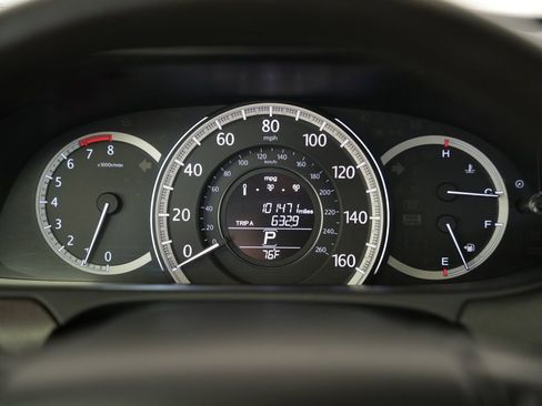Used 2015 Honda Accord EX-L image 17
