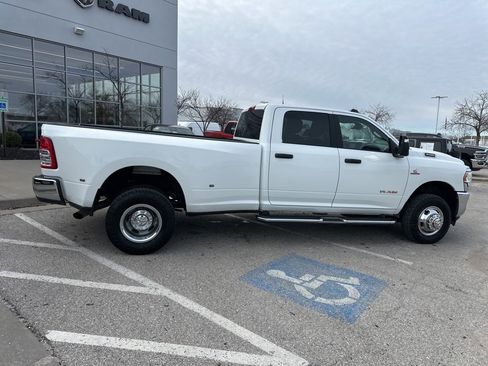 Used 2024 RAM 3500 Big Horn image 31