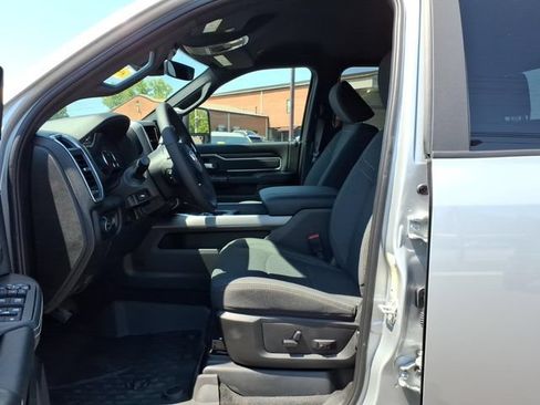 New 2026 RAM 2500 Big Horn AWD/4WD image 6