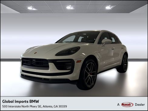 Used 2023 Porsche Macan S AWD/4WD image 1