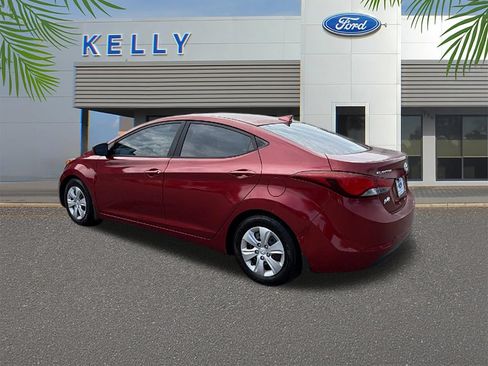 Used 2016 Hyundai Elantra SE FWD image 3