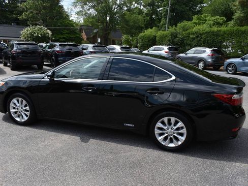 Used 2014 Lexus ES 300h w/ Premium Package w/Bamboo Trim FWD image 40