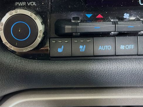 Used 2024 Toyota Sequoia Limited w/ Tow Technology Package AWD/4WD image 23