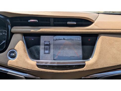 Used 2017 Cadillac XT5 Platinum image 22