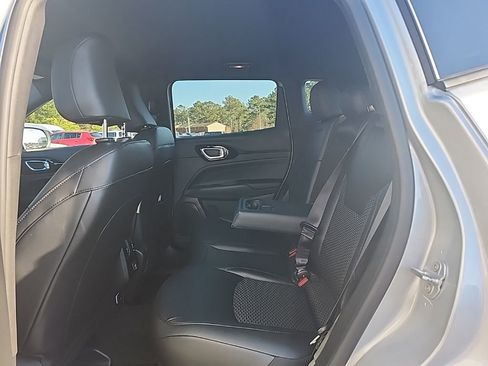 New 2026 Jeep Compass Latitude image 28