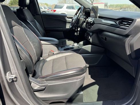 Used 2024 Ford Escape ST-Line image 14