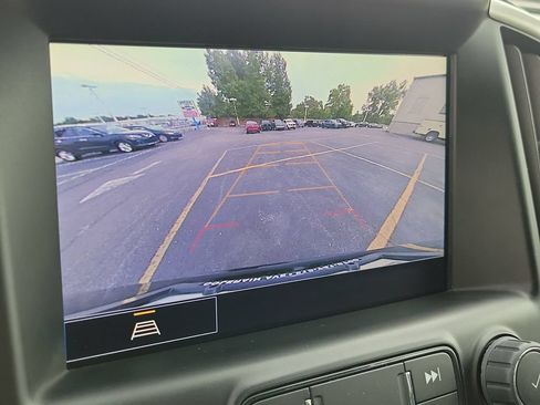 Used 2024 GMC Terrain SLT AWD/4WD image 31