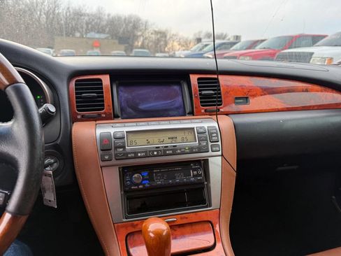 Used 2002 Lexus SC 430 Convertible image 25