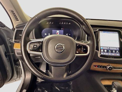 Used 2025 Volvo XC90 B5 Plus w/ Protection Package Premier AWD/4WD image 13