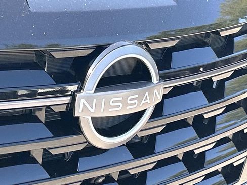 New 2026 Nissan Pathfinder SL FWD image 11