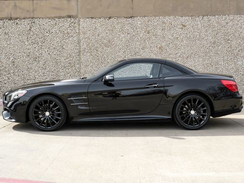 Used 2017 Mercedes-Benz SL 550 image 16