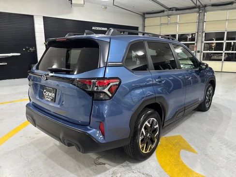 Used 2025 Subaru Forester Premium w/ Convenience Package #1 AWD/4WD image 6