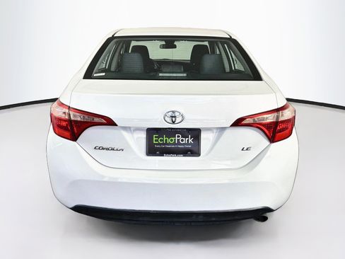 Used 2018 Toyota Corolla LE FWD image 7