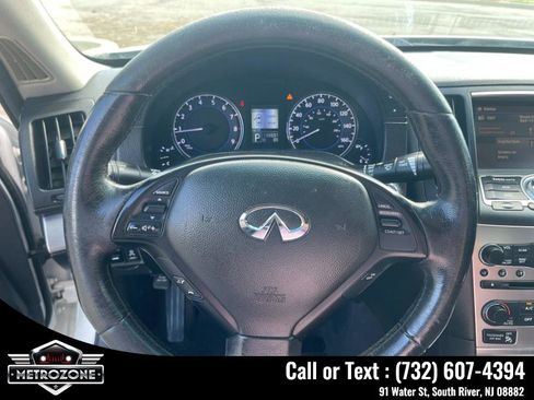 Used 2013 INFINITI G37 Journey w/ Premium Pkg image 19