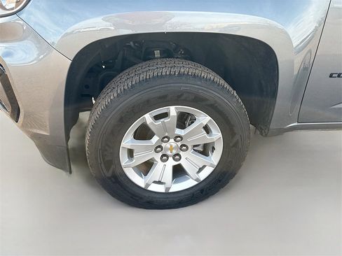 Used 2022 Chevrolet Colorado LT w/ Luxury Package image 29