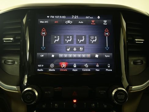 Used 2019 RAM 1500 Laramie image 28