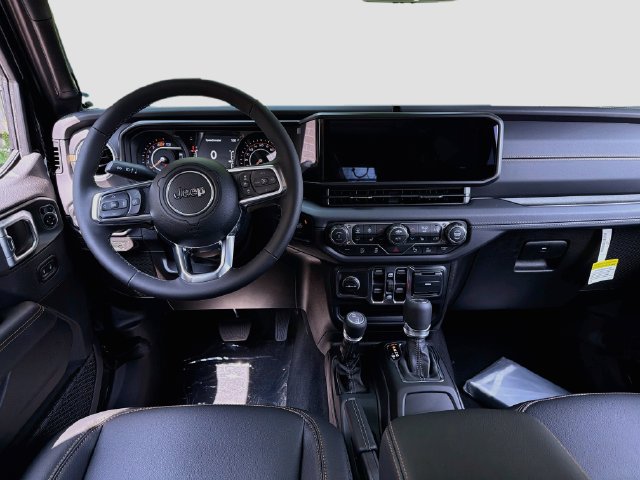 New 2026 Jeep Wrangler Unlimited Sahara AWD/4WD image 21