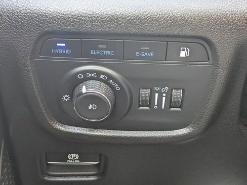 Used 2024 Jeep Grand Cherokee Limited 4xe image 26