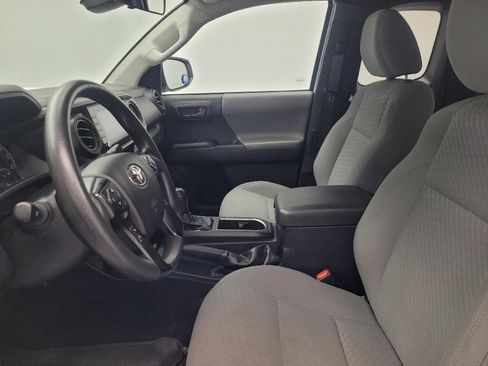 Used 2022 Toyota Tacoma SR RWD image 17
