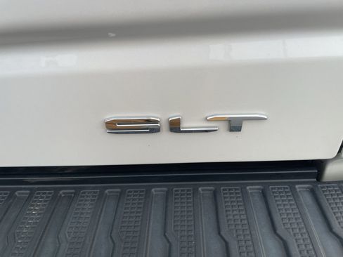 Certified 2023 GMC Sierra 1500 SLT w/ SLT Premium Package AWD/4WD image 11