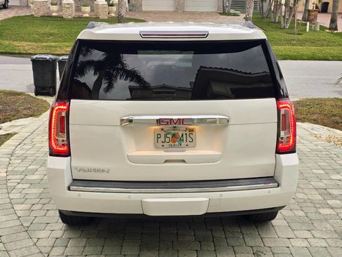 Used 2015 GMC Yukon Denali w/ Premium Package image 36