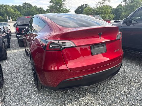 Used 2024 Tesla Model Y Long Range AWD/4WD image 6