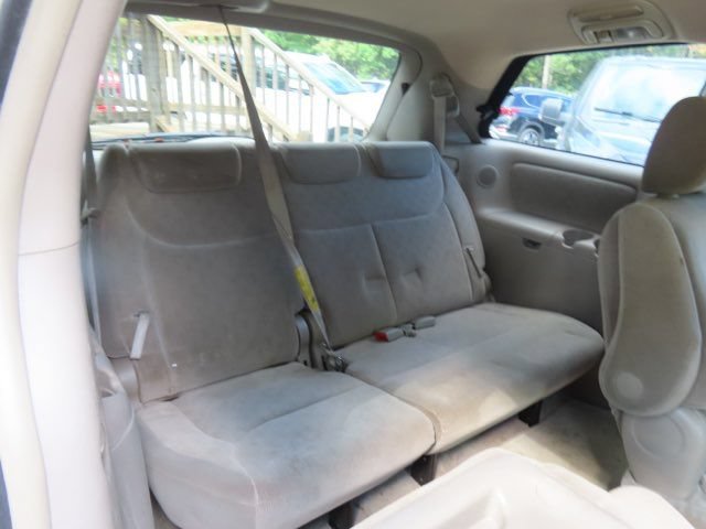Used 2005 Toyota Sienna XLE w/ XLE Pkg 3 FWD image 10