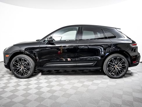 Certified 2026 Porsche Macan AWD/4WD image 2